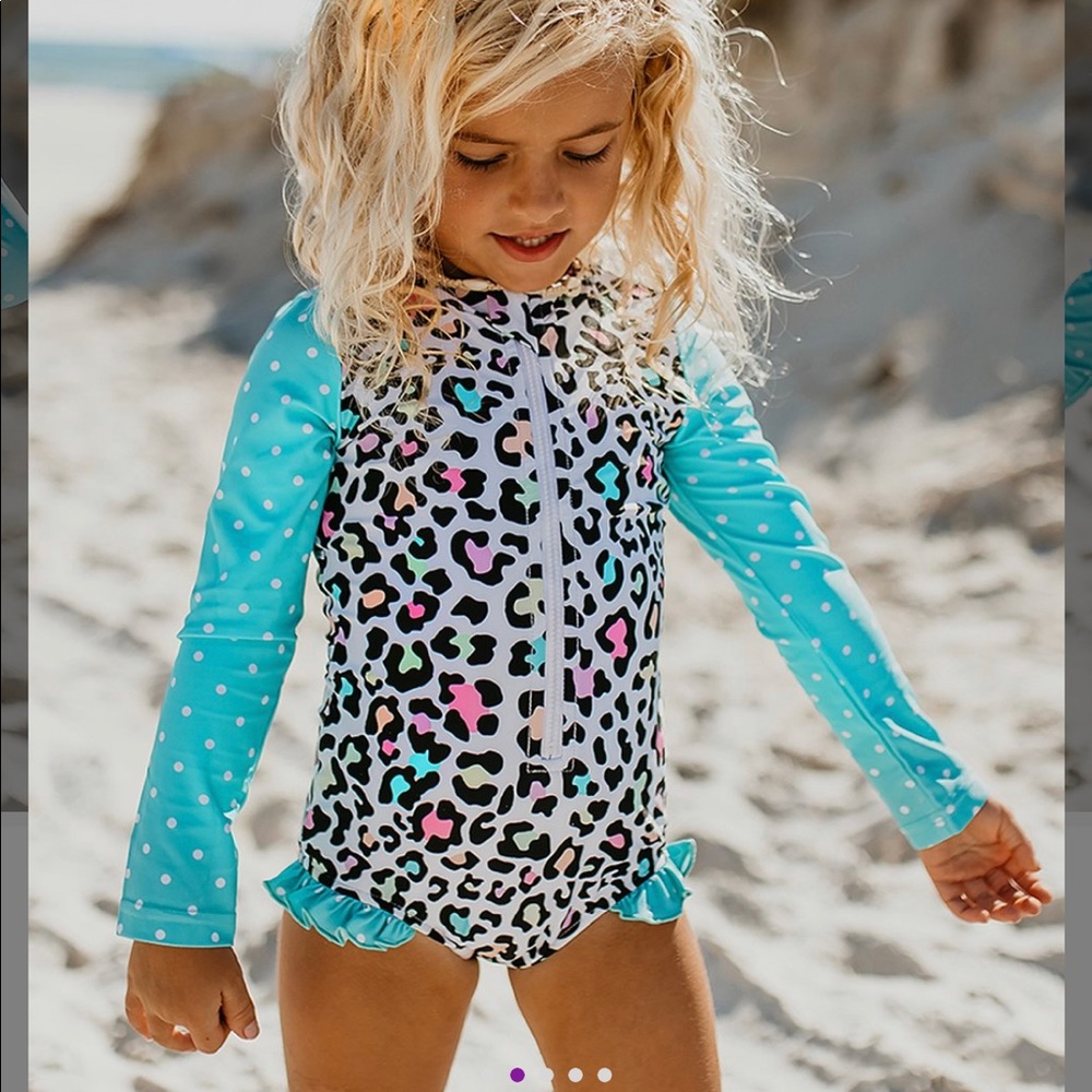 Leopard long sleeve zip up on piece